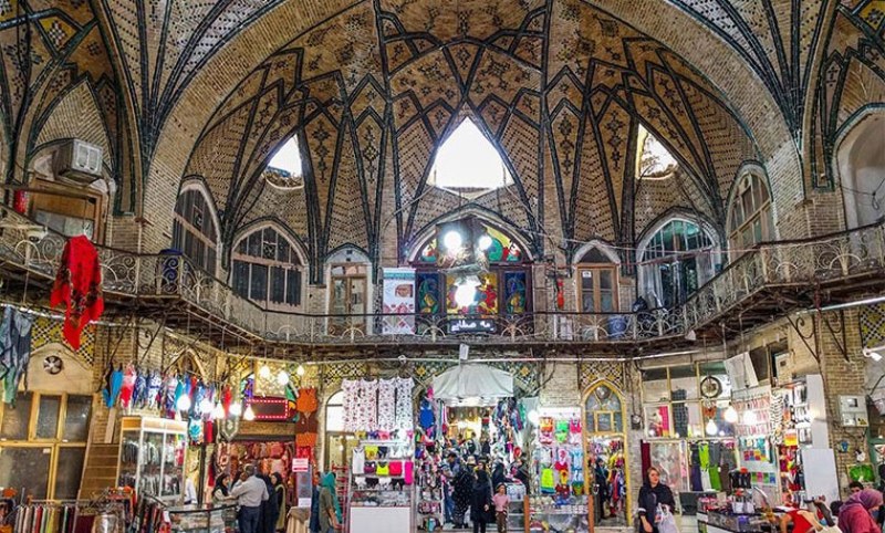 Der große Basar von Teheran: Symbol der Geschichte und Puls der Irans Wirtschaft Der große Basar von Teheran: Symbol der Geschichte und Puls der Irans Wirtschaft