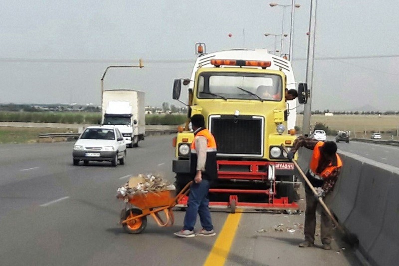 120 كيلومتر از محور بويين زهرا به قزوين پاكسازي شد 120 كيلومتر از محور بويين زهرا به قزوين پاكسازي شد