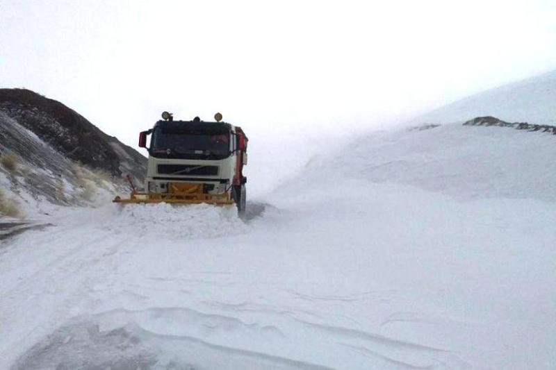 سه محور برف گير استان سمنان مسدود است سه محور برف گير استان سمنان مسدود است