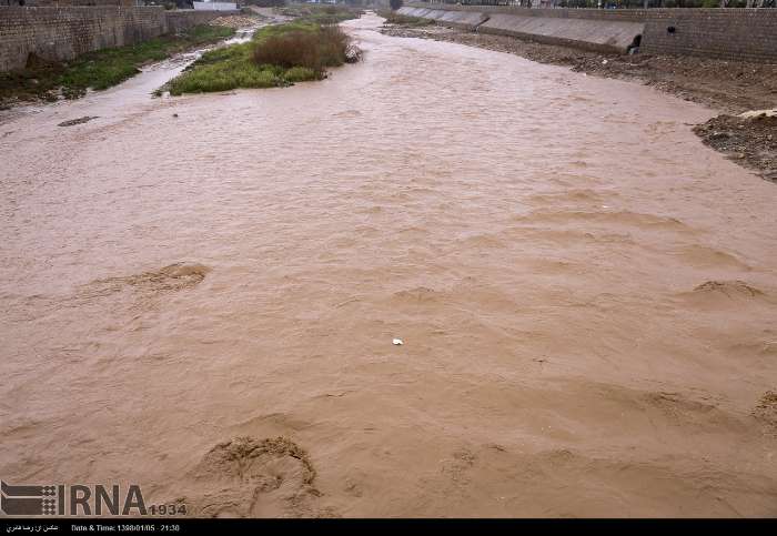  لارستان فارس با ۵۰ میلی متر بیشترین میزان بارندگی تابستانی + فیلم