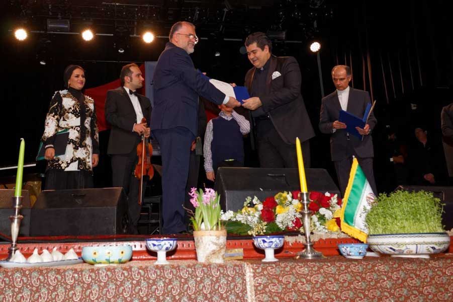 Iranischer Sänger gibt ein Konzert in der Schweiz Iranischer Sänger gibt ein Konzert in der Schweiz