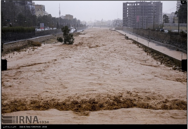 سیل، شیراز را فرا گرفت