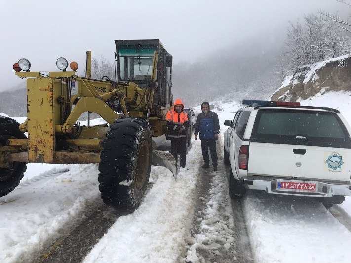 روستای كندسكوه گالیكش گلستان در محاصره برف است