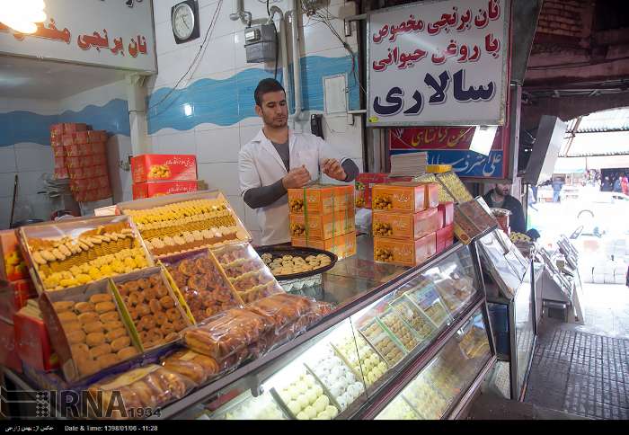 «نان برنجی»، «نان خرمایی»، «کاک» و «بژی» سوغات شیرین کرمانشاه