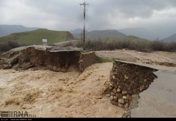 مسیر تعدادی از روستاهای الیگودرز همچنان مسدود است