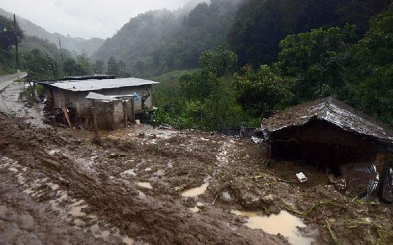 رانش زمین در مینودشت به 400 خانه روستایی خسارت زد