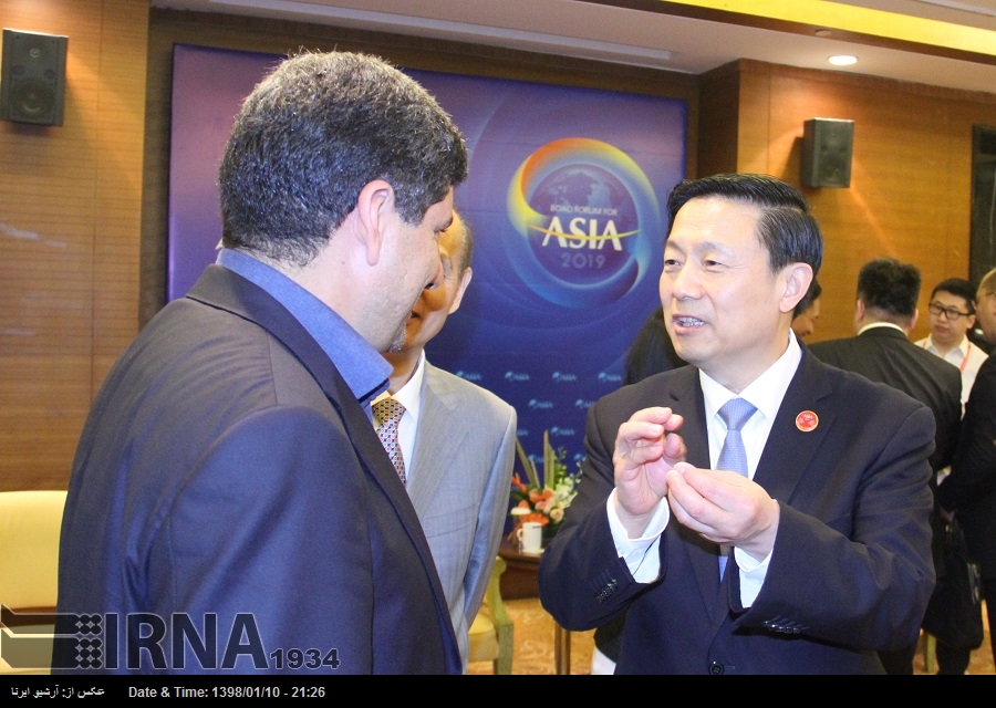 El director general de IRNA y el viceministro para los medios chinos subrayan la necesidad de fortalecer la cooperación mediática bilateral El director general de IRNA y el viceministro para los medios chinos subrayan la necesidad de fortalecer la cooperación mediática bilateral