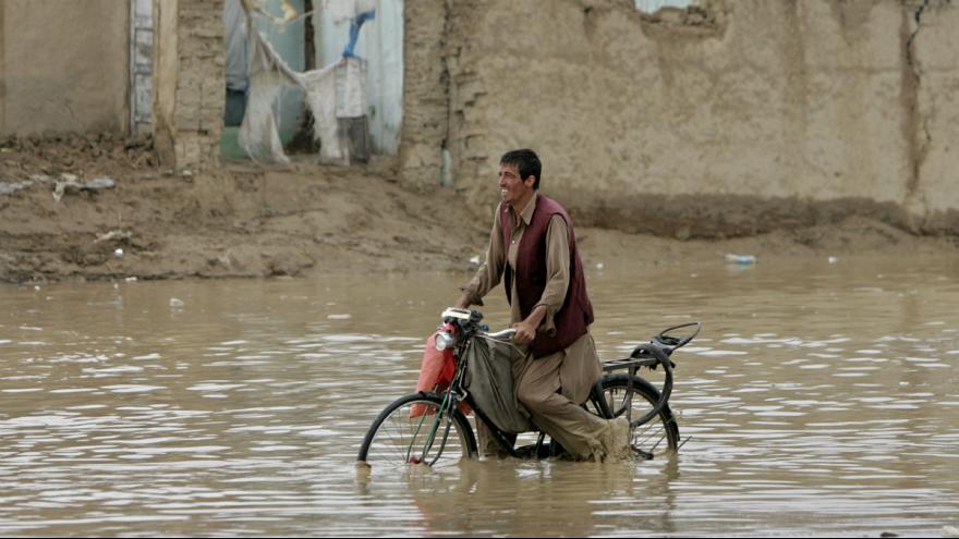 Iran drückt sein tiefes Bedauern nach den Fluten in Afghanistan aus Iran drückt sein tiefes Bedauern nach den Fluten in Afghanistan aus