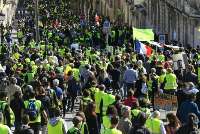 جنبش مردمی جلیقه زردها در فرانسه و سركوب معترضان توسط پلیس