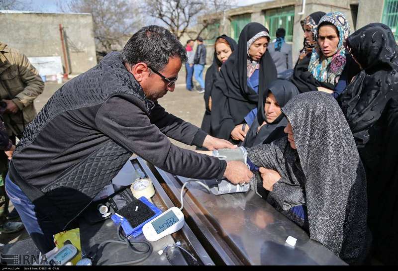 جهادگران پزشكي خراسان شمالي 350 نفر سيلزده را معاينه كردند