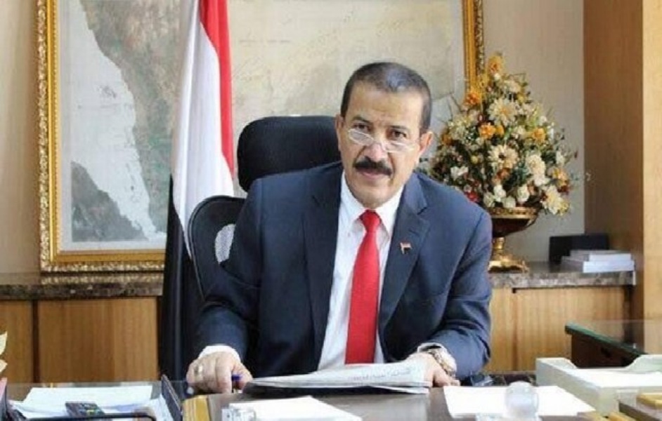 Yemeni FM urges UN to let ships carrying food dock in ports Yemeni FM urges UN to let ships carrying food dock in ports