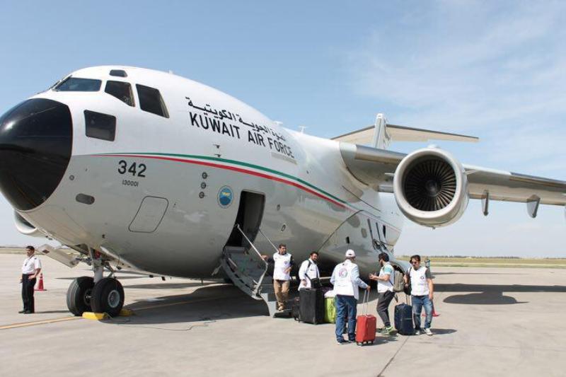 Le Koweït envoie une aide humanitaire aux victimes des inondations en Iran Le Koweït envoie une aide humanitaire aux victimes des inondations en Iran