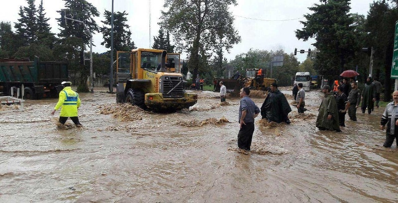 فرماندارچالوس خواستار اقدام فوري براي شناسايي نقاط سيل خيزشد