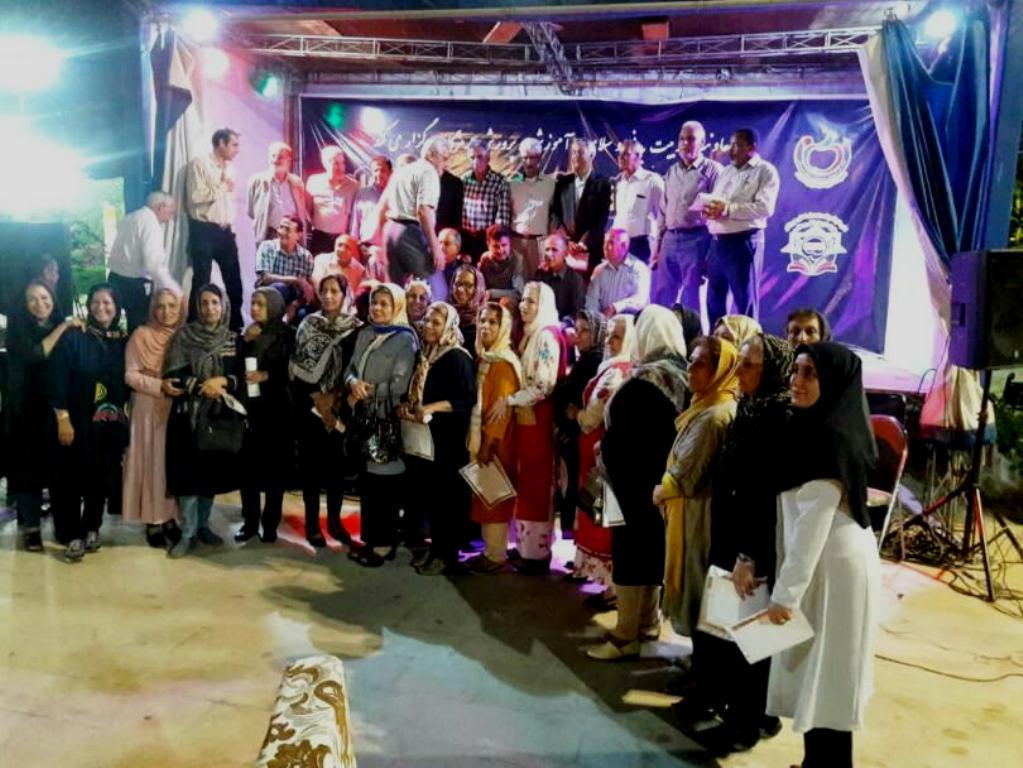 140پيشكسوت فرهنگي عرصه ورزش دانش آموزي هرمزگان تجليل شدند 140پيشكسوت فرهنگي عرصه ورزش دانش آموزي هرمزگان تجليل شدند