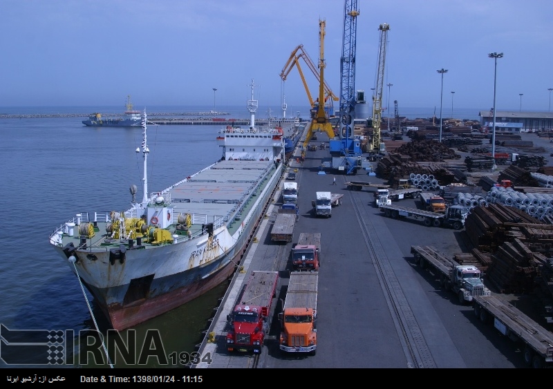 Irán exporta 20 millones de toneladas de productos petroquímicos Irán exporta 20 millones de toneladas de productos petroquímicos