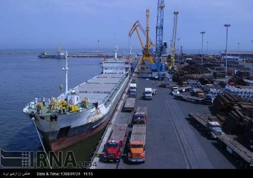 Irán exporta 20 millones de toneladas de productos petroquímicos