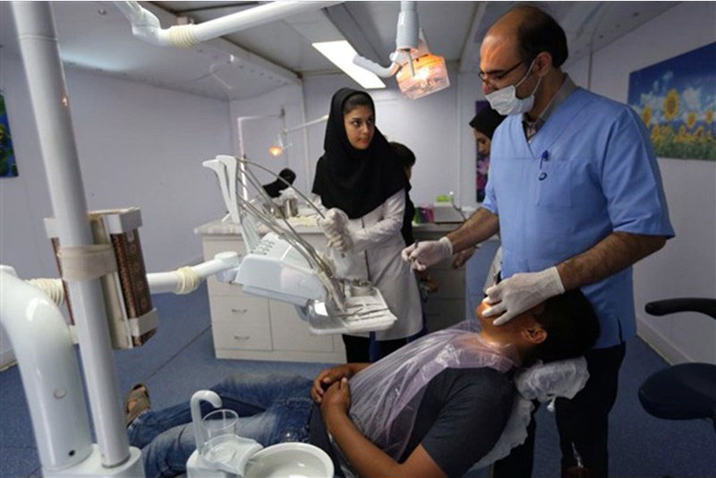افزون بر 30 هزار خدمات دندانپزشكي در جيرفت ارائه شد افزون بر 30 هزار خدمات دندانپزشكي در جيرفت ارائه شد