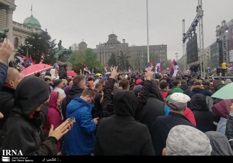 مخالفان دولت صربستان خواستار برگزاری انتخابات شدند مخالفان دولت صربستان خواستار برگزاری انتخابات شدند