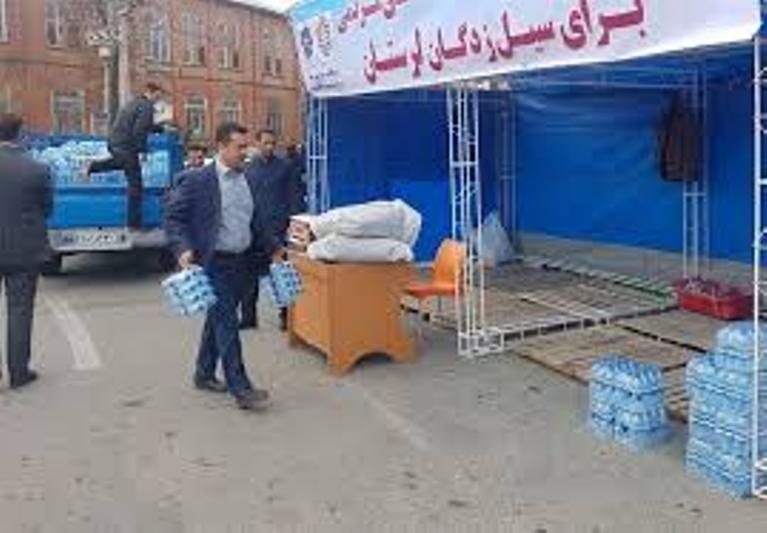 15 پايگاه بهزيستي ويژه جمع آوري كمك مردم به سيل زدگان داير شد 15 پايگاه بهزيستي ويژه جمع آوري كمك مردم به سيل زدگان داير شد