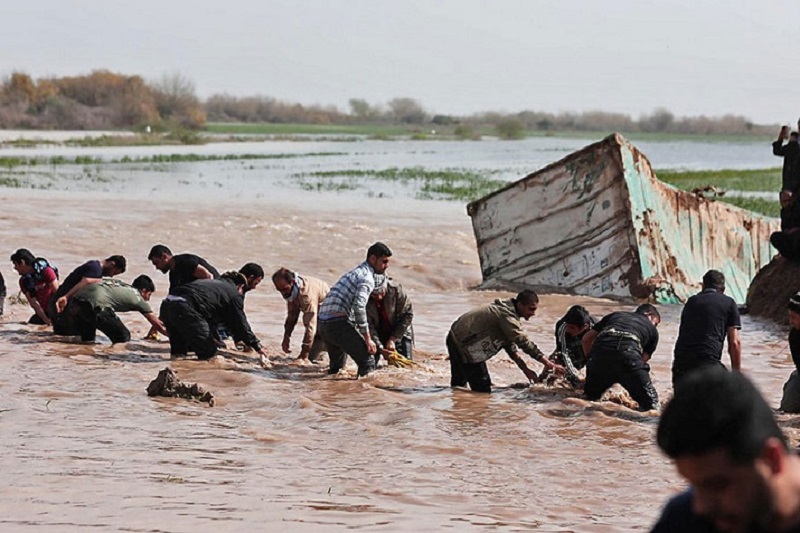 Iran's flood forges friendship, betrays enemies