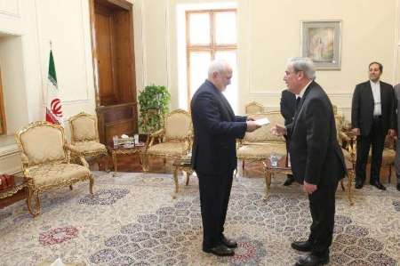 Relations Téhéran/Paris : recevant le nouvel ambassadeur de France, Zarif plaide pour la levée des obstacles par la sagesse Relations Téhéran/Paris : recevant le nouvel ambassadeur de France, Zarif plaide pour la levée des obstacles par la sagesse