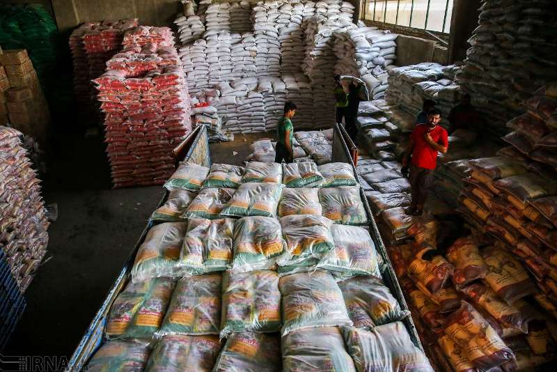 2 و نیم میلیارد تومان دپو مواد غذایی در شهریار لو رفت 2 و نیم میلیارد تومان دپو مواد غذایی در شهریار لو رفت