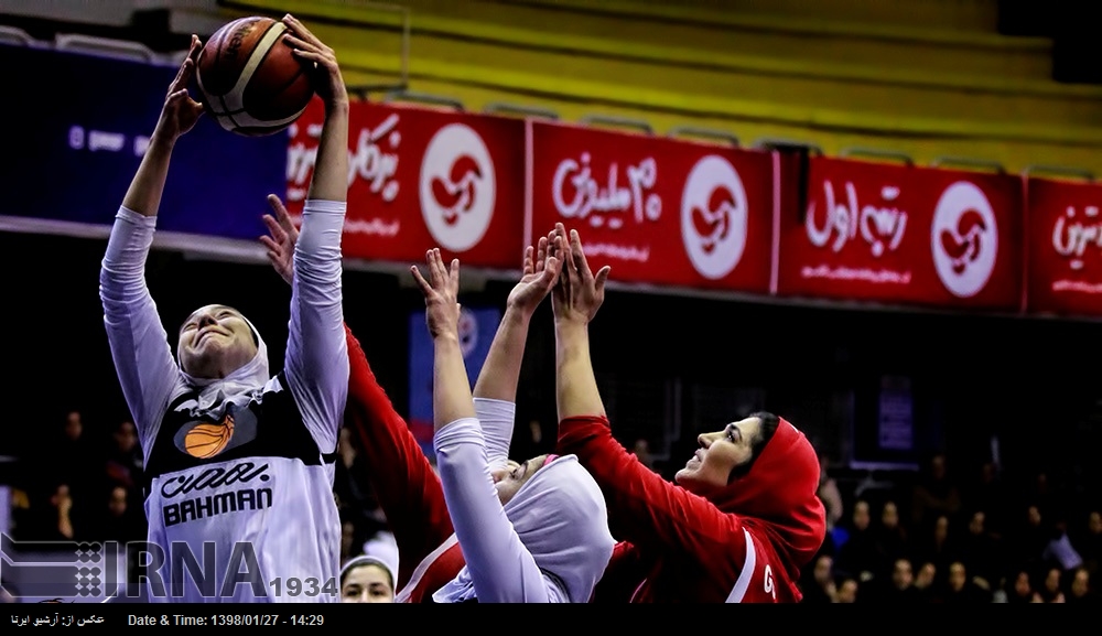Equipo iraní de baloncesto femenino se proclama vencedor de la Competición de Clubes de Asia Occidental Equipo iraní de baloncesto femenino se proclama vencedor de la Competición de Clubes de Asia Occidental