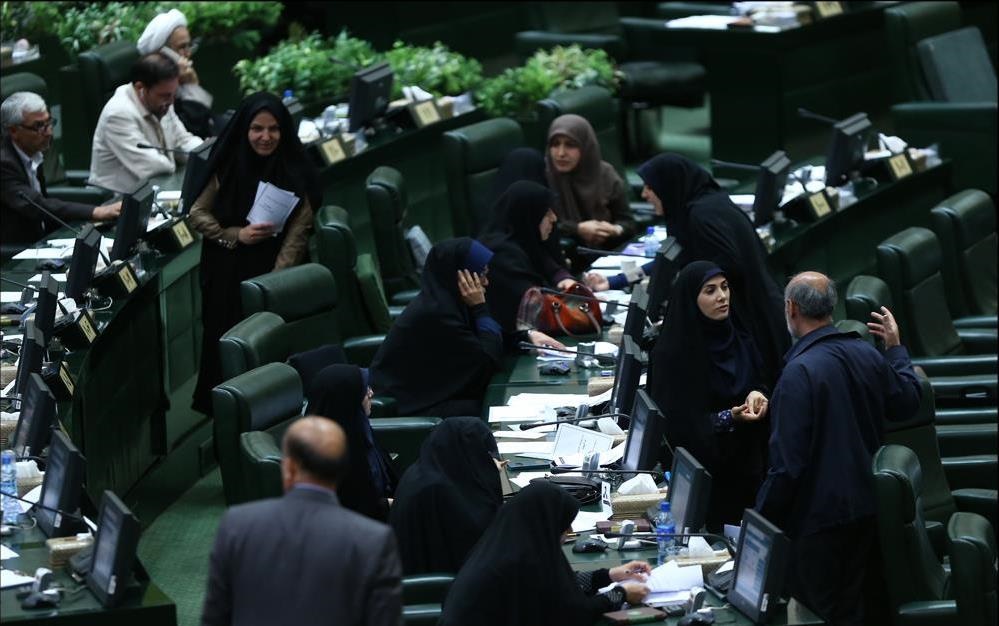 اختصاص سهمیه برای زنان در انتخابات مجلس رای نیاورد اختصاص سهمیه برای زنان در انتخابات مجلس رای نیاورد