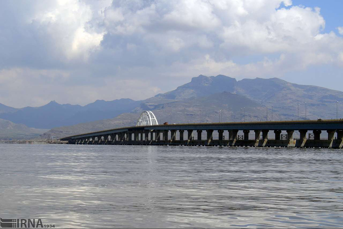 Iran: les fortes pluies récentes aident énormément le lac d'Ourmia à faire revivre Iran: les fortes pluies récentes aident énormément le lac d'Ourmia à faire revivre