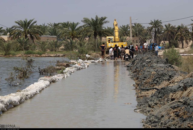 خاكريز شكسته شده  در ملاشيه اهواز در دست ترميم است