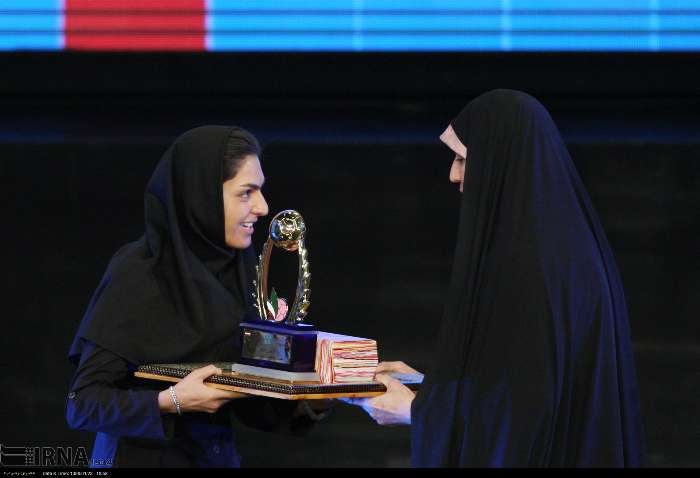 بهترین فوتبالیست زن ایرانی به عضویت در پاری سن‌ژرمن می‌اندیشد + فیلم