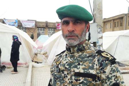 هفت هزار ارتشی به سیل زدگان لرستان كمك كردند هفت هزار ارتشی به سیل زدگان لرستان كمك كردند