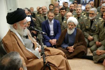 Leader lauds unity among Iran armed forces