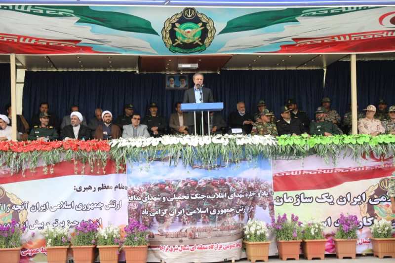 مردمی بودن از ویژگی های ارتش جمهوری اسلامی است مردمی بودن از ویژگی های ارتش جمهوری اسلامی است