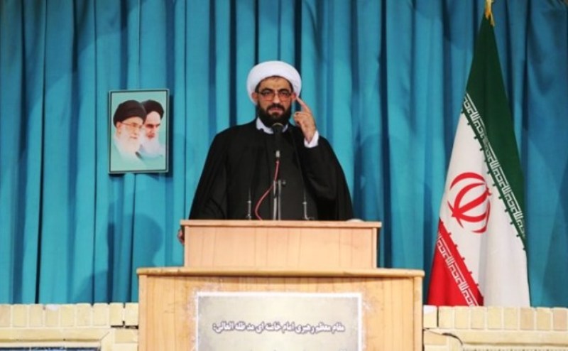 امام جمعه همدان: مردم براي بازسازي مناطق سيل زده دولت را ياري كنند امام جمعه همدان: مردم براي بازسازي مناطق سيل زده دولت را ياري كنند