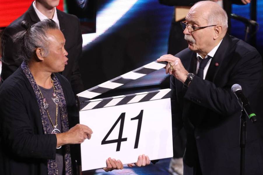 L'Iran est représenté au 41e festival international du film de Moscou L'Iran est représenté au 41e festival international du film de Moscou