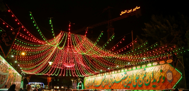 تبريز در شب ميلاد مهدي موعود (عج) غرق در نور و شادي است