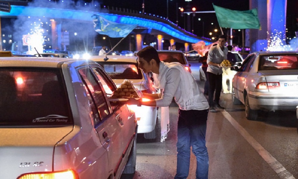 هرمزگان همزمان با نيمه شعبان غرق در نور و شادي شد هرمزگان همزمان با نيمه شعبان غرق در نور و شادي شد