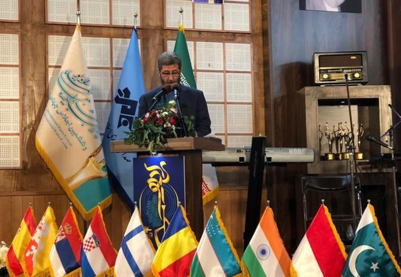 رادیو در آغاز گام دوم انقلاب باید به افقهای نوی بیندیشد رادیو در آغاز گام دوم انقلاب باید به افقهای نوی بیندیشد