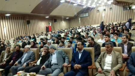 112دانش آموزكرجي در جشنواره نوجوان خوارزمي تجليل شدند 112دانش آموزكرجي در جشنواره نوجوان خوارزمي تجليل شدند