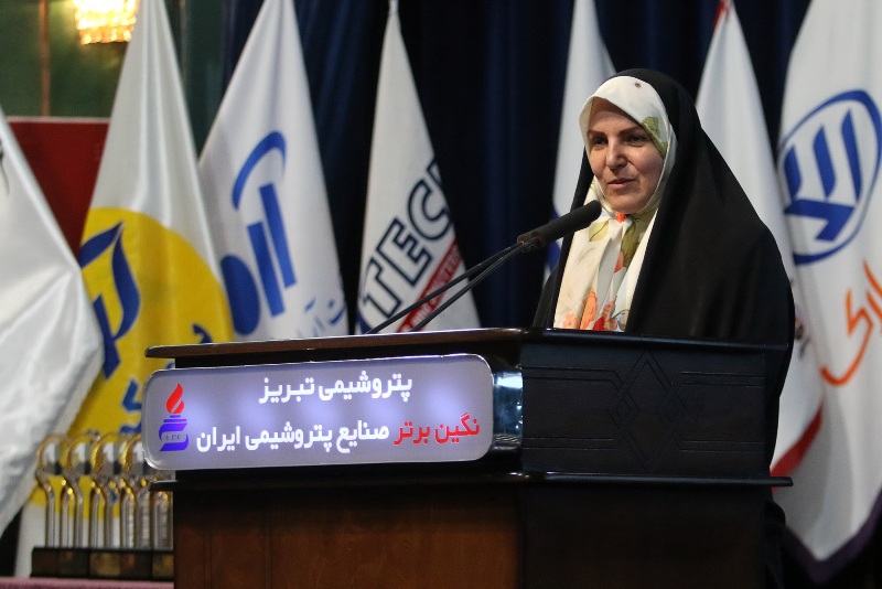 نماینده مجلس: كالاهای اساسی با ارز نیمایی وارد می شود نماینده مجلس: كالاهای اساسی با ارز نیمایی وارد می شود
