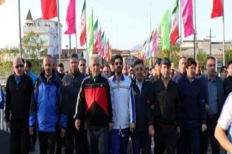 همايش پياده روي با خانواده در تالش برگزار شد همايش پياده روي با خانواده در تالش برگزار شد