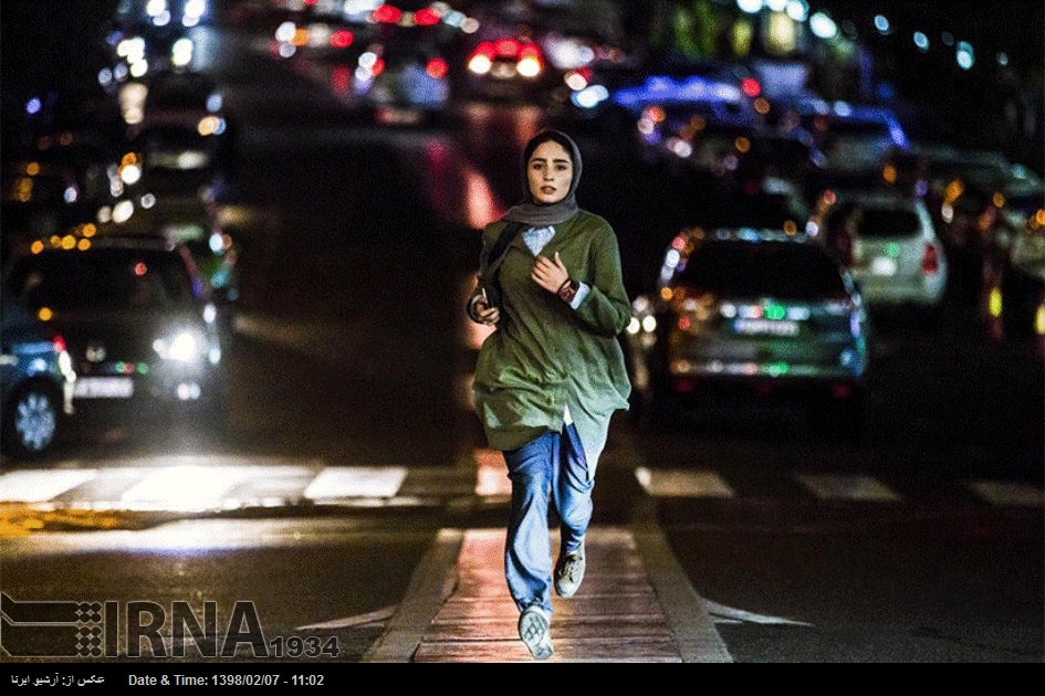 Artista iraní recibe el premio a la mejor actriz en el Festival Internacional de Cine de Moscú Artista iraní recibe el premio a la mejor actriz en el Festival Internacional de Cine de Moscú
