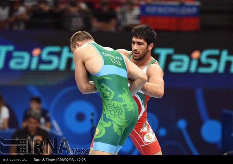 Luchadores iraníes consiguen otras dos medallas de oro en el Campeonato Asiático de Lucha disputado en China Luchadores iraníes consiguen otras dos medallas de oro en el Campeonato Asiático de Lucha disputado en China