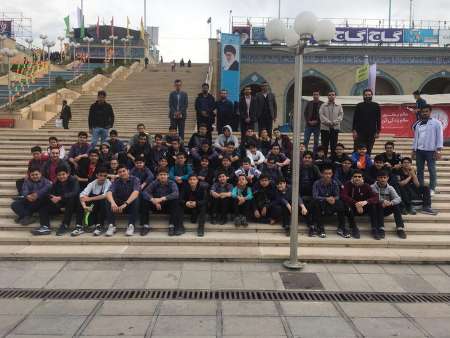 نمایشگاه كتاب رنگ و بوی دانش آموزی گرفت نمایشگاه كتاب رنگ و بوی دانش آموزی گرفت