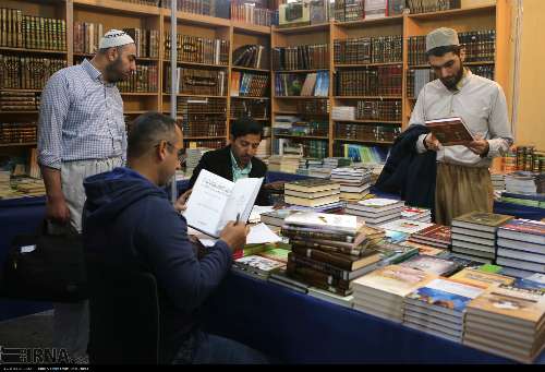 عدم رعایت کپی‌رایت به جان بازار کتاب ایران افتاده است؛ افزایش فروش ۹۰درصدی در نمایشگاه   