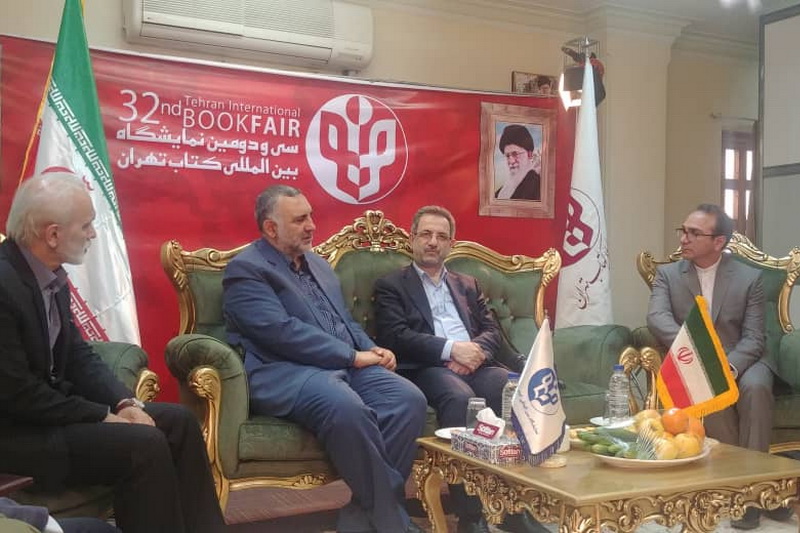 رییس نمایشگاه كتاب تهران: كتاب های غیردرسی بیشتر فروخته می شود رییس نمایشگاه كتاب تهران: كتاب های غیردرسی بیشتر فروخته می شود