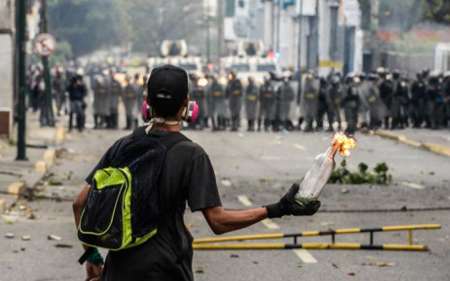 روسيه: نظاميان ما در مناقشه ونزوئلا دخالت نمي كنند