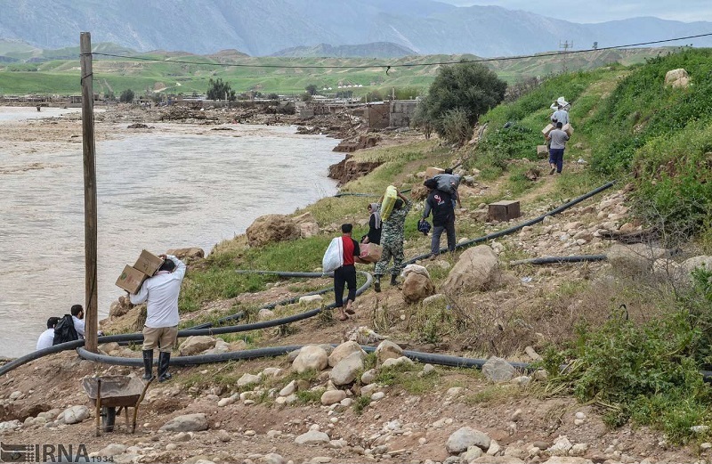 جانشين فرمانده سپاه سمنان: 1700 نفر به كمك سيل زدگان شتافتند