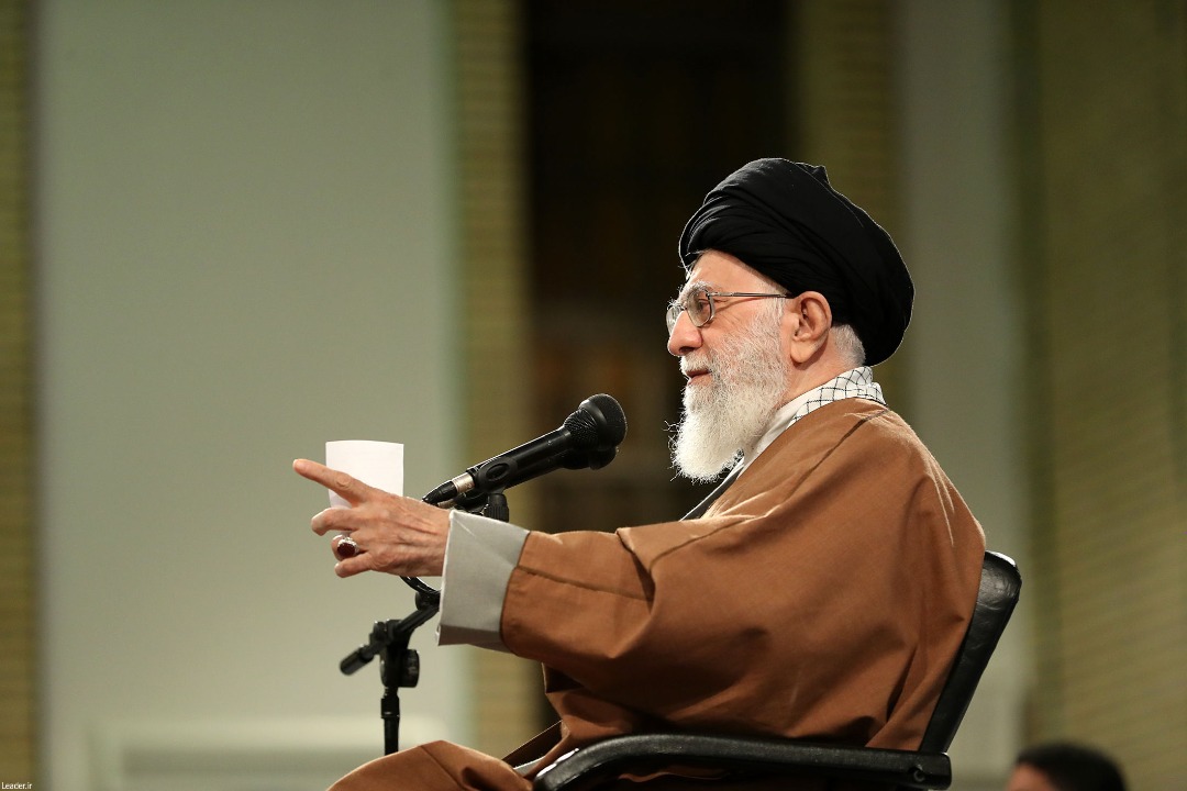 Si la nation iranienne reste unie, les complots de l’ennemi se terminent à ses propres frais (Ayatollah Khaméneï) Si la nation iranienne reste unie, les complots de l’ennemi se terminent à ses propres frais (Ayatollah Khaméneï)